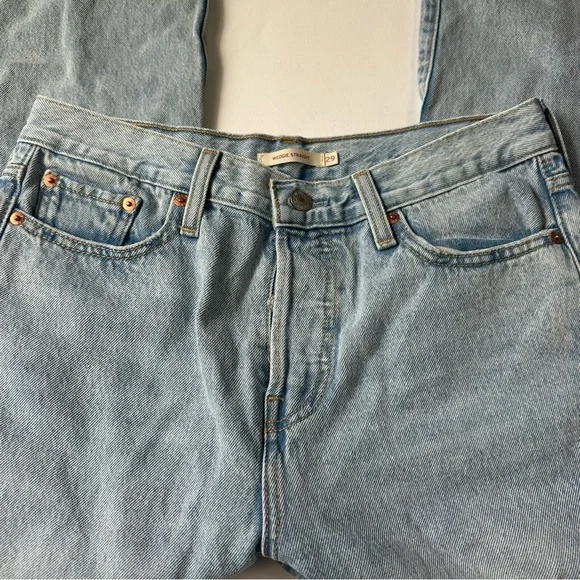 Levi’s Wedgie Straight Jeans - Picture 3 of 6